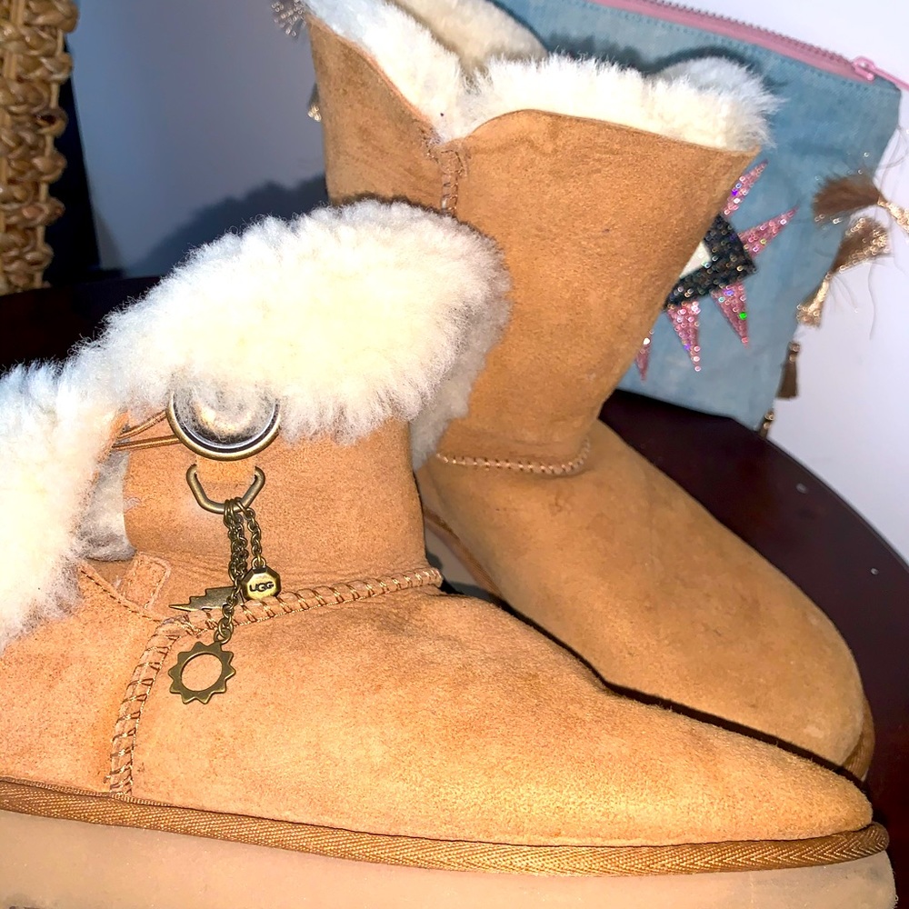 UGG - Azalea